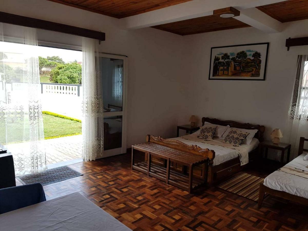 איבאטו Chambre D'Hotes Valiha מראה חיצוני תמונה